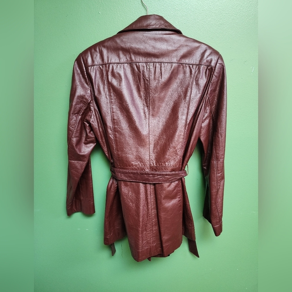 The Tannery Vintage Burgundy Leather Belted Jacket Size 15/16 - Picture 3 of 3